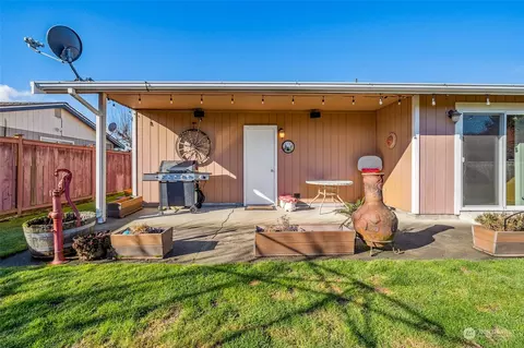 Exterior - 433 Harmony Ln, Enumclaw, WA 98022 photo 3 of 5