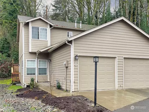 1222 7th St SE #O, Puyallup, WA 98372