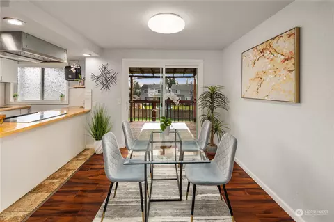 Dining - 832 117th St SW, Everett, WA 98204 photo 1 of 4