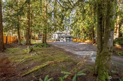 658 NW Finn Hill Rd, Poulsbo, WA 98370