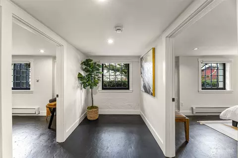 Entry Way - 2720 E Roy St, Seattle, WA 98112 photo 4 of 4
