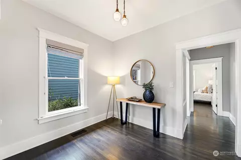 Entry Way - 2720 E Roy St, Seattle, WA 98112 photo 2 of 4