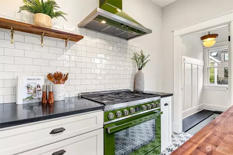 Kitchen - 2720 E Roy St, Seattle, WA 98112 photo 4 of 5
