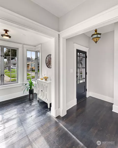 Entry Way - 2720 E Roy St, Seattle, WA 98112 photo 1 of 4
