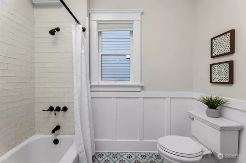 Bath - 2720 E Roy St, Seattle, WA 98112 photo 1 of 2