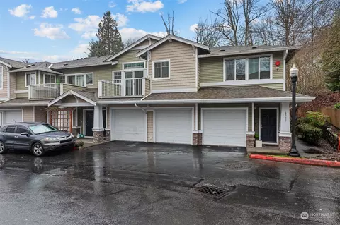 4035 S 212th Ct #D, Seatac, WA 98198
