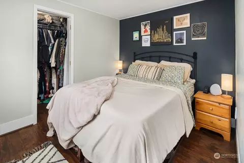 Bedroom - 706 Harrison St, Sumner, WA 98390 photo 2 of 2