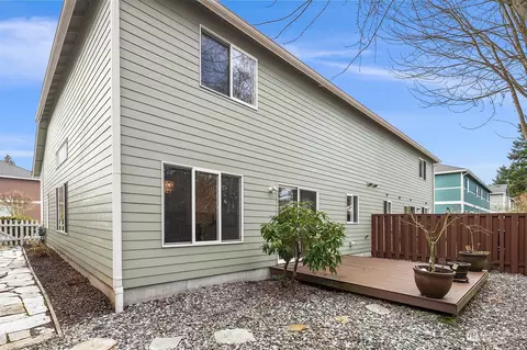 Exterior - 2001 98th St SE, Everett, WA 98208 photo 4 of 5