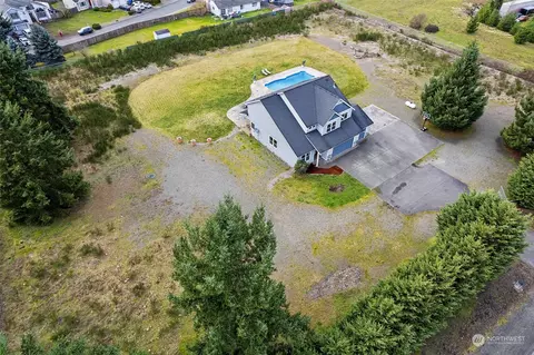 Exterior - 21512 46th Ave E, Spanaway, WA 98387 photo 9 of 11