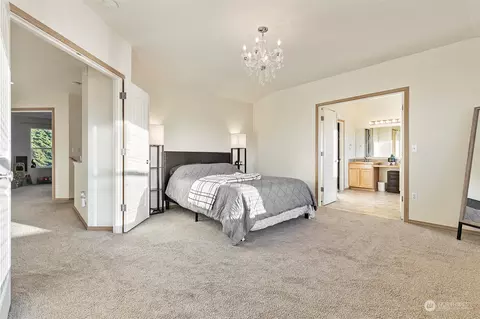 Bedroom - 21512 46th Ave E, Spanaway, WA 98387 photo 3 of 5