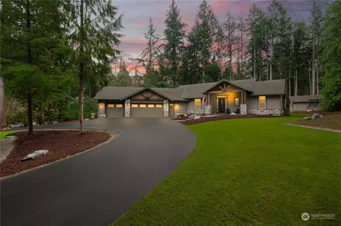 1054 Makah Pl, Fox Island, WA 98333