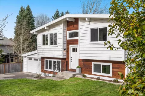 9024 NE 141st St, Kirkland, WA 98034