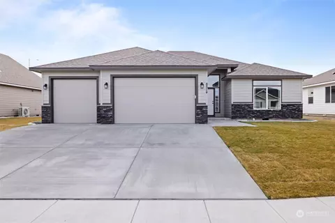 8514 Silver Mound Dr, Pasco, WA 99301