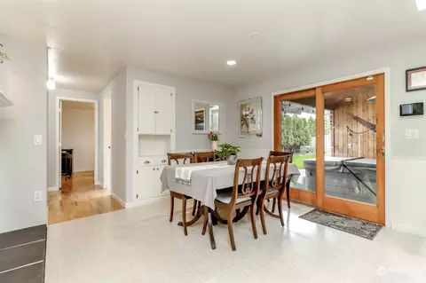 Dining - 7486 Riverside Dr E, Sumner, WA 98390 photo 2 of 3