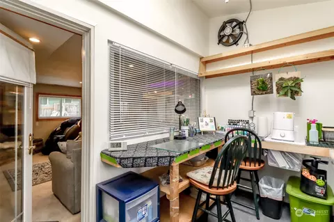 Dining - 7486 Riverside Dr E, Sumner, WA 98390 photo 3 of 3