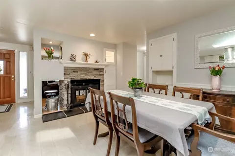 Dining - 7486 Riverside Dr E, Sumner, WA 98390 photo 1 of 3