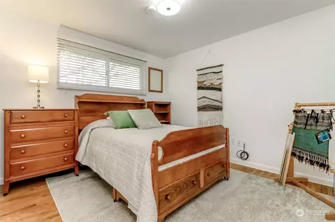Bedroom - 7486 Riverside Dr E, Sumner, WA 98390 photo 5 of 6