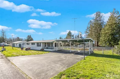 177 Henning Dr, Camano Island, WA 98282