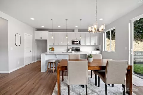 Dining - 600 54th St SW #J, Everett, WA 98203 photo 1 of 4