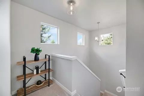 Entry Way - 600 54th St SW #J, Everett, WA 98203 photo 1 of 4