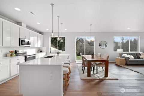Kitchen - 600 54th St SW #J, Everett, WA 98203 photo 1 of 3