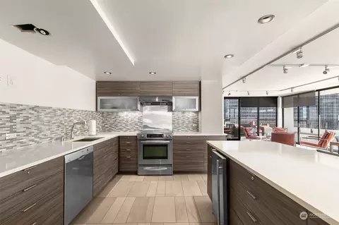 Kitchen - 2201 3rd Ave #1903, Seattle, WA 98121 photo 5 of 5