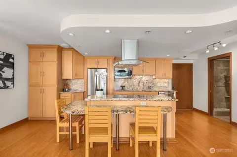 Kitchen - 2201 3rd Ave #1903, Seattle, WA 98121 photo 4 of 5