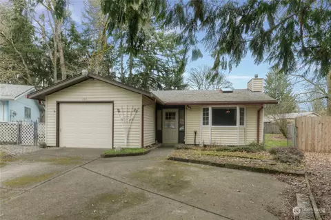 726 Oakcrest Ct SE, Olympia, WA 98503