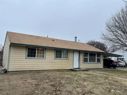 626 Main St N, Omak, WA 98841