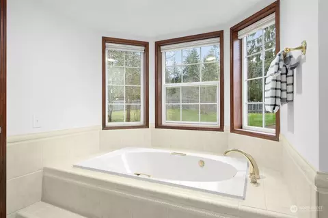 Bath - 443 Doe Run Rd, Sequim, WA 98382 photo 3 of 5