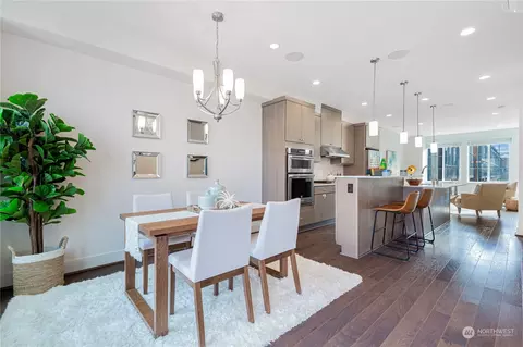 901 W Mcgraw St #4, Seattle, WA 98119