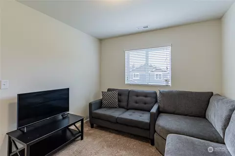 Living - 1118 Ross Ave NW, Orting, WA 98360 photo 3 of 4