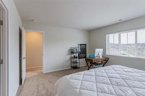 Bedroom - 1118 Ross Ave NW, Orting, WA 98360 photo 2 of 7