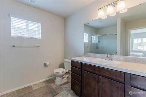 Bath - 1118 Ross Ave NW, Orting, WA 98360 photo 2 of 5