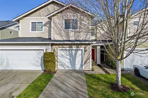 1349 52nd St NE #1102, Auburn, WA 98002