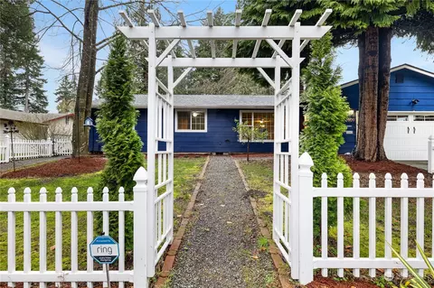 2609 Monterey St SW, Olympia, WA 98512