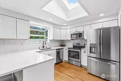 Kitchen - 3218 199th Pl SE, Bothell, WA 98012 photo 1 of 3