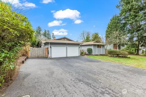 Exterior - 3218 199th Pl SE, Bothell, WA 98012 photo 4 of 5