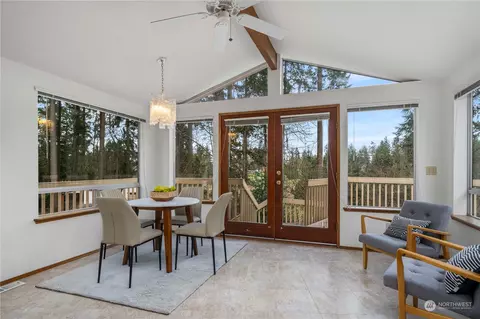 Dining - 24211 SE 380th St, Enumclaw, WA 98022 photo 2 of 2