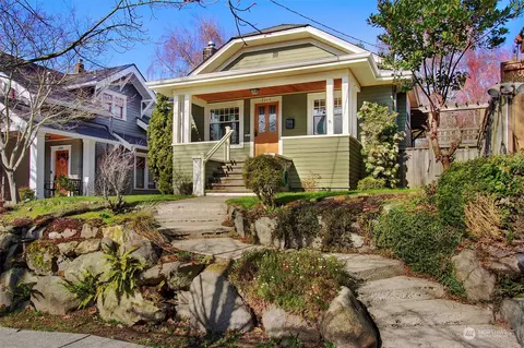 2364 N 58th St, Seattle, WA 98103