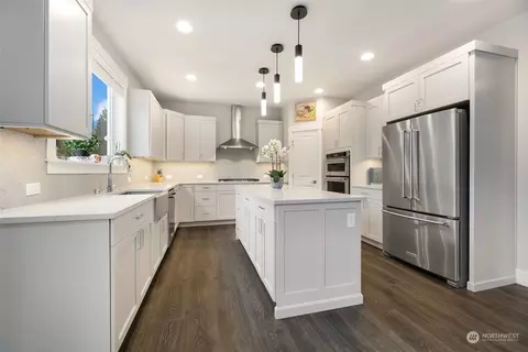 Kitchen - 17926 31st Dr SE, Bothell, WA 98012 photo 1 of 4