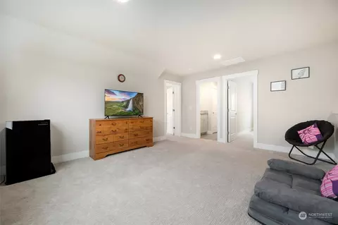 Bedroom - 17926 31st Dr SE, Bothell, WA 98012 photo 5 of 9