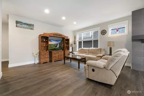 Living - 17926 31st Dr SE, Bothell, WA 98012 photo 1 of 2