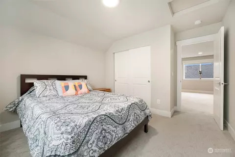 Bedroom - 17926 31st Dr SE, Bothell, WA 98012 photo 7 of 9