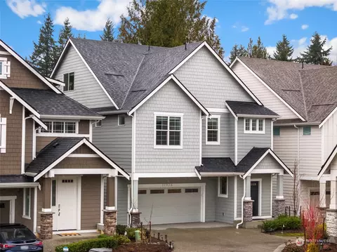 Exterior - 17926 31st Dr SE, Bothell, WA 98012 photo 6 of 8