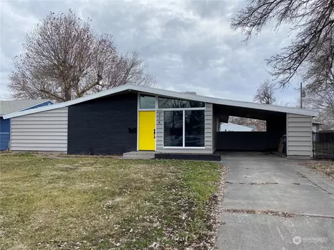714 S Poplar St, Moses Lake, WA 98837