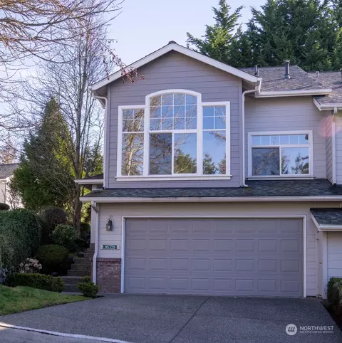 16711 Graystone Dr, Lynnwood, WA 98037
