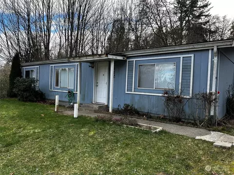 7412 E Wyoming St, Port Orchard, WA 98366