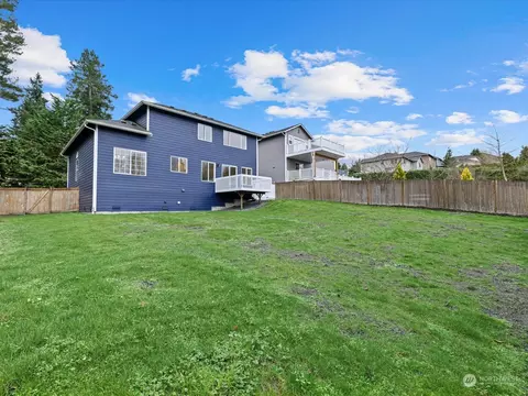 Exterior - 4823 118 Pl SE, Everett, WA 98208 photo 4 of 6
