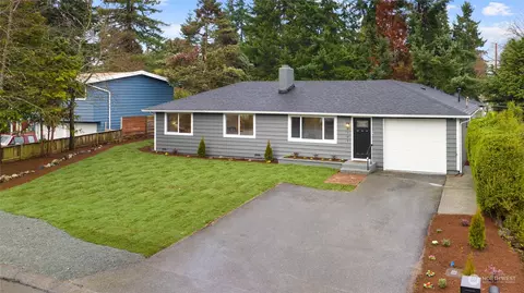 8701 224th St SW, Edmonds, WA 98026